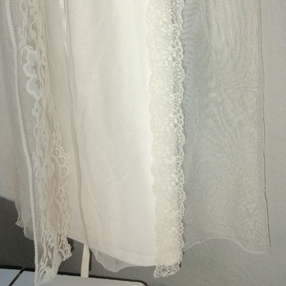 Amanda Rose Ivory Dress - Picture 3 of 7